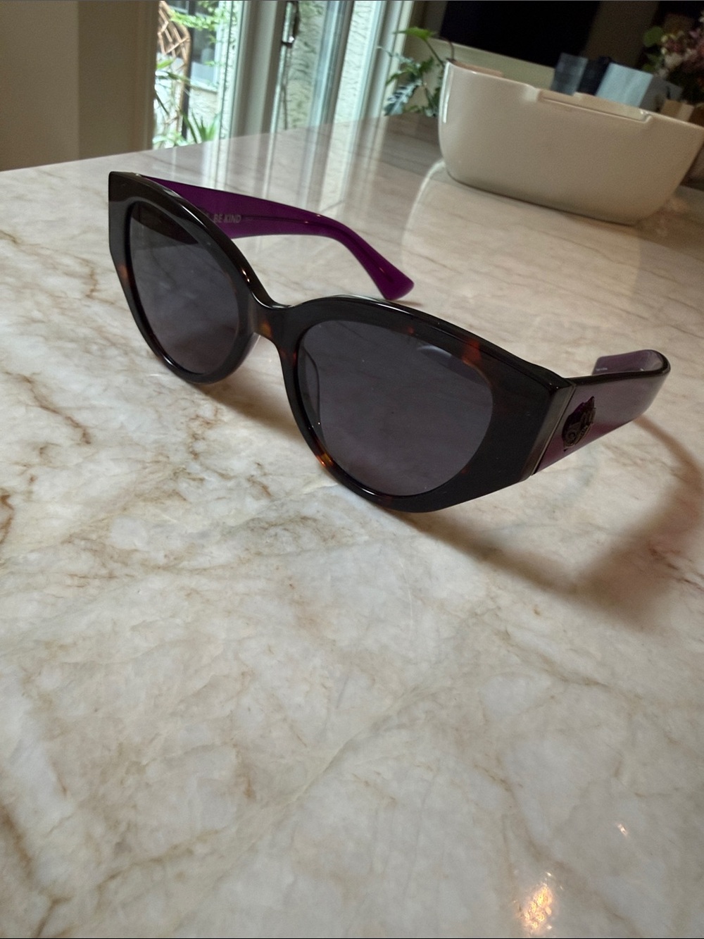 Kurt Geiger KGL1007C3 sunglasses excellent